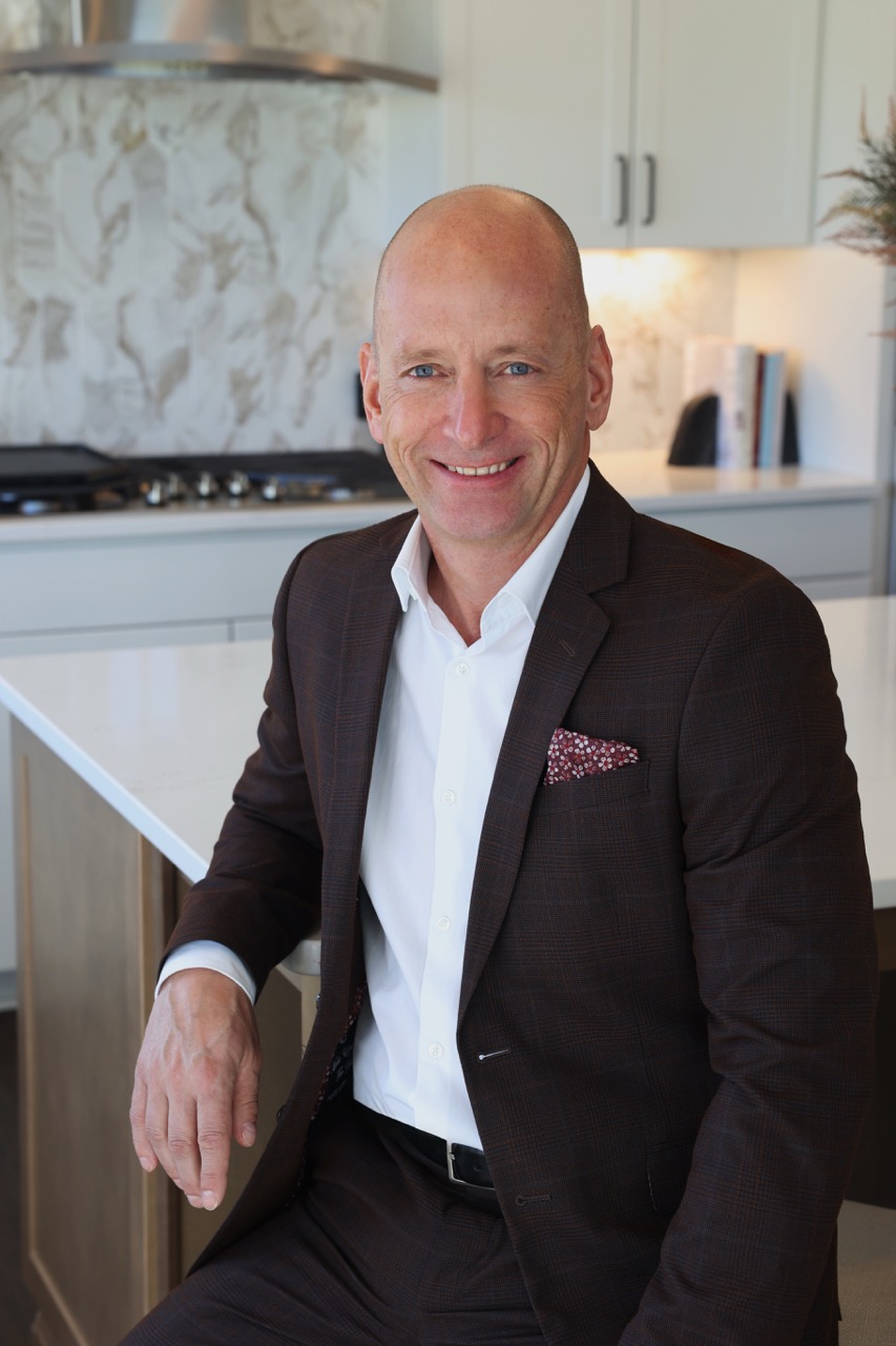 Schmitt_ Tobias DR Large